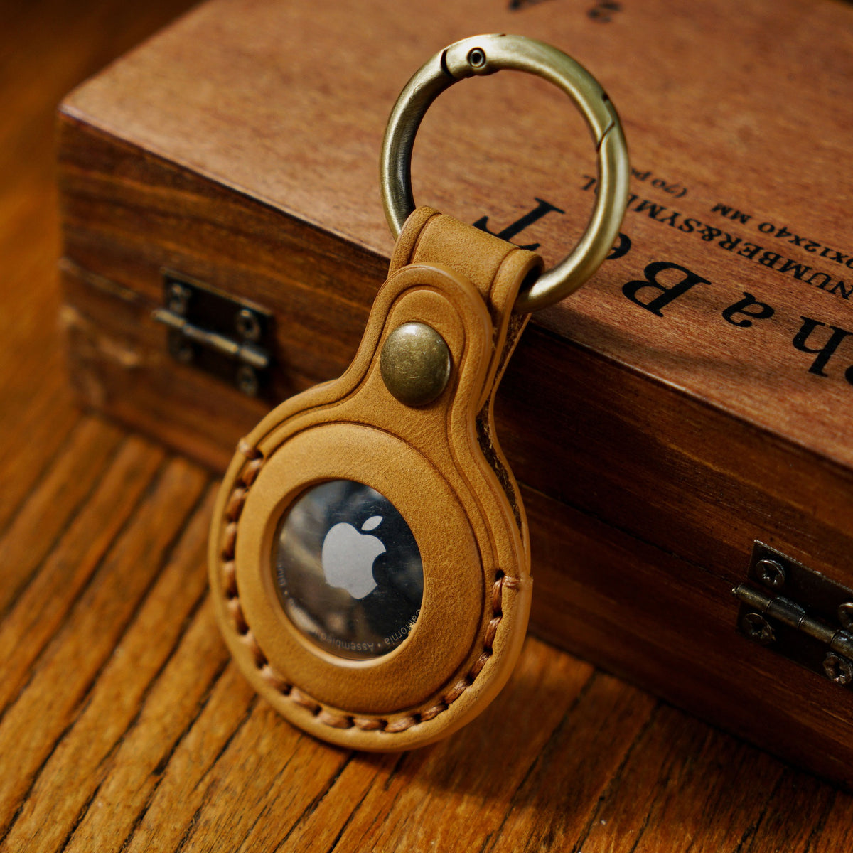Protective case cowhide pet anti loss keychain leather case