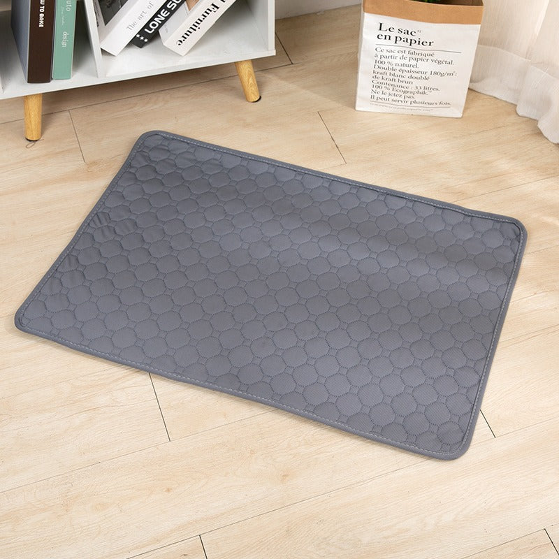 Water Absorbing Pet Urine Pad Skid Resistant Easy Drying Cat Training Pad Washable Reusable Pet Urine Pad